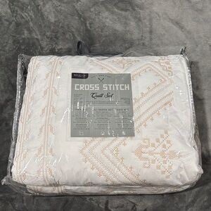 Quilt Full/Queen Cream Cross Stitch NWT